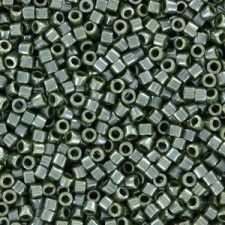 Miyuki delica Beads 11/0 - Opaque avocado luster DB-1566